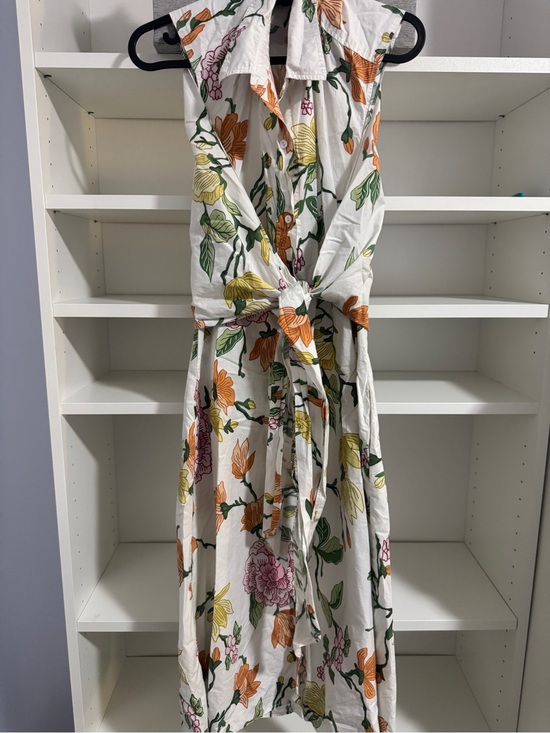 Zara Dresses & Skirts - Sleeveless White Floral Tie-Waist Sundress